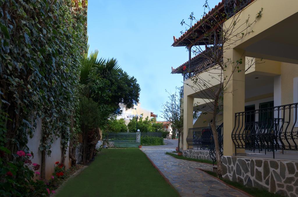 Anesis Apartments チラニ エクステリア 写真