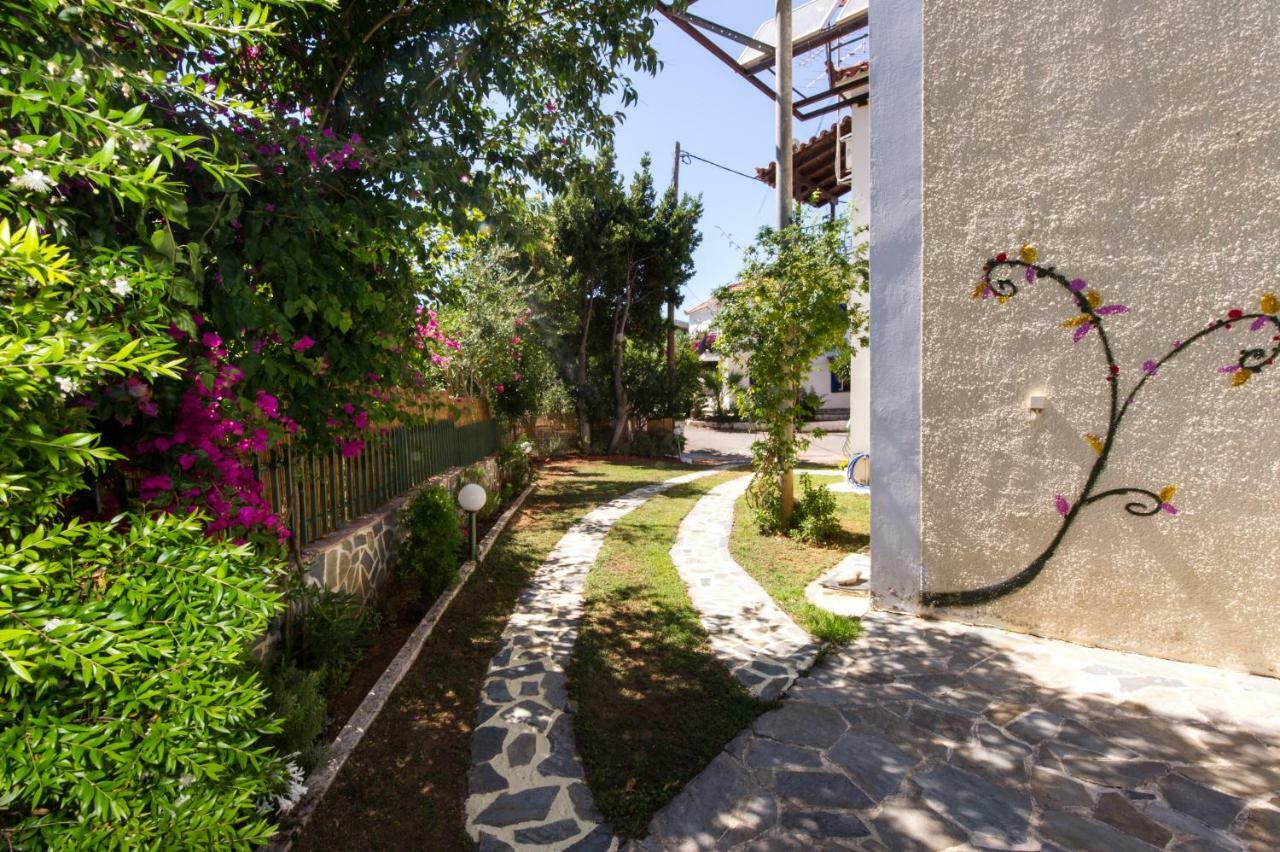 Anesis Apartments チラニ エクステリア 写真